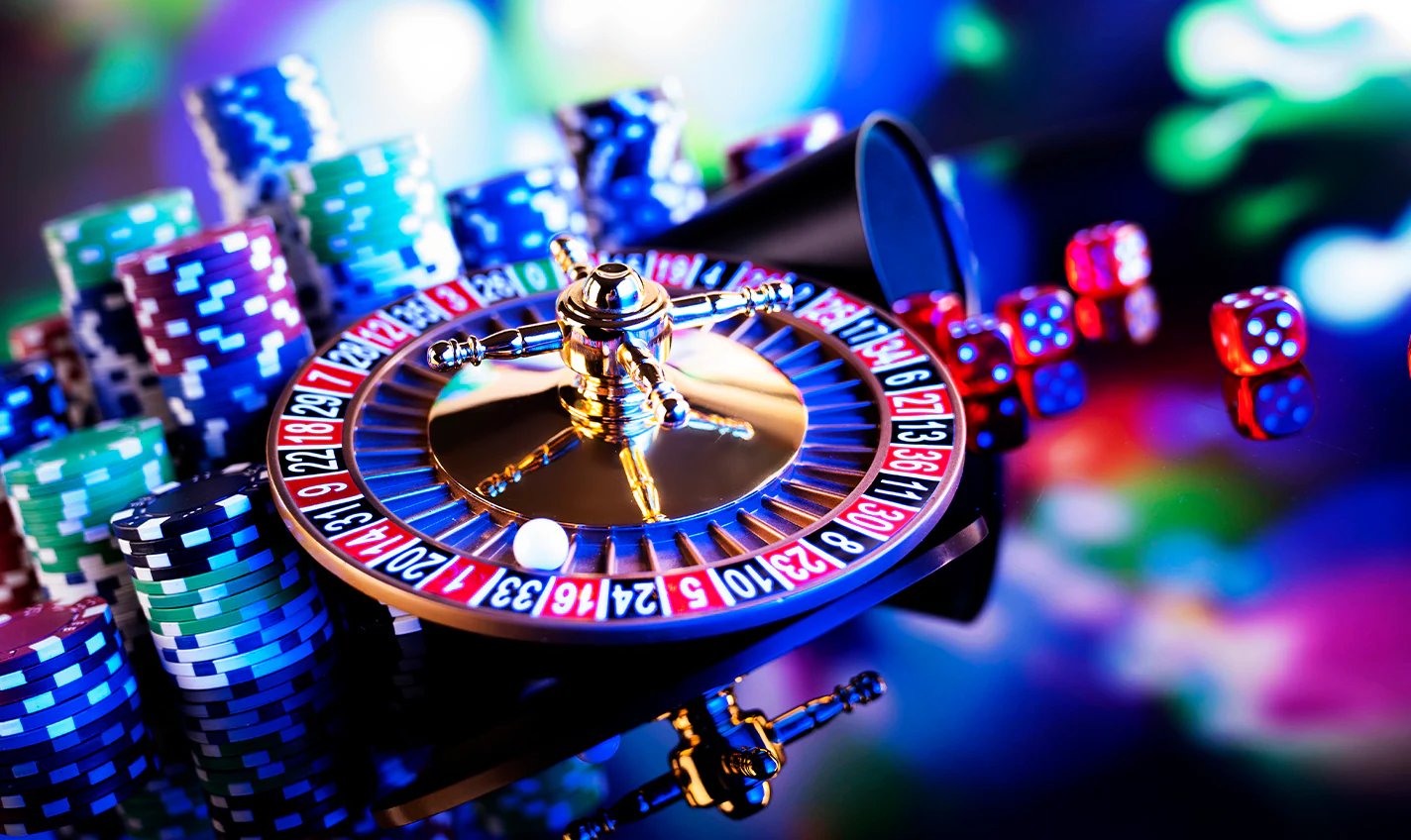 Tampilan kasino live slot1131 di aplikasi mobile menunjukkan dealer blackjack dan roulette